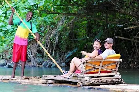 Hospitality Expert Mmc - Fun Pool Bar & Beach Montego Bay Jamaica