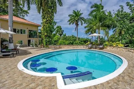 Villa Hospitality Expert Mmc - Fun Pool Bar & Beach Montego Bay Jamaica