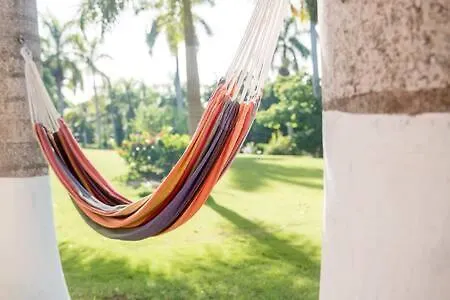 Villa Hospitality Expert Mmc - Fun Pool Bar & Beach Montego Bay